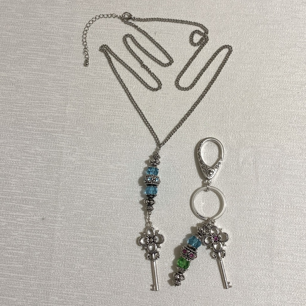 NWOT CELTIC Style Necklace and Keychain Custom Jewelry Set